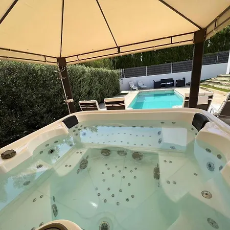 Villa Modern For Families Santa Eularia des Riu